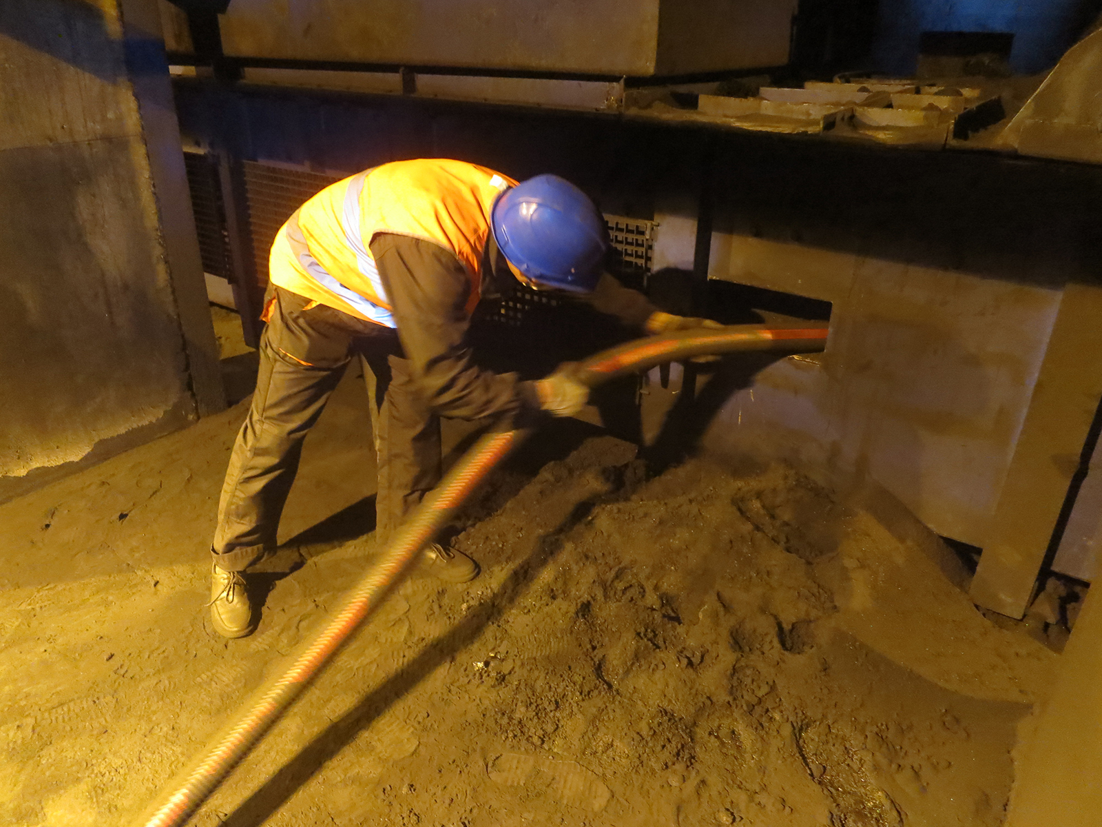 Уборка производственных помещений с помощью АВП РИАТ